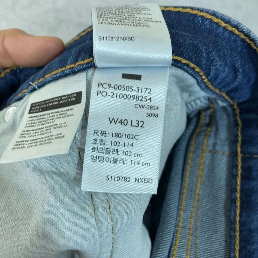 NWOT Levi's 505 Men's W40 L32 Regular Fit Straight Jeans Blue Medium Wash